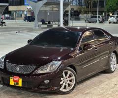 TOYOTA CROWN* Year: 2008